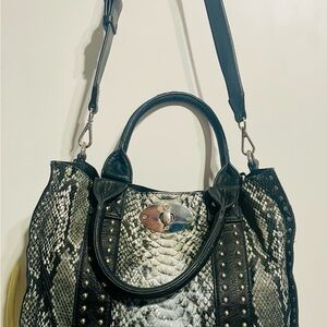 Stylish Black and Gray Snake Print Women's Bag